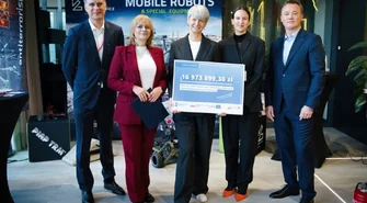 Łódzkie: Kolejne fundusze dla przedsiębiorców, nowatorski zabieg w szpitalu im. Biegańskiego, ruszają nowe linie KKA