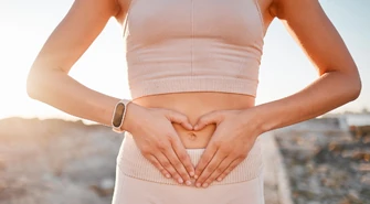 Zdrowe jelita to zdrowy Ty. Poznaj 5 kluczowych suplementów na jelita, które poprawią Twoje samopoczucie