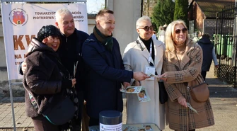 Piotrkowianie ratują historię – Trwa 38. kwesta na rzecz ratowania zabytkowych nagrobków