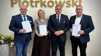 Ponad 5 milionów dla powiatu piotrkowskiego z funduszy unijnych. Na co dostali...