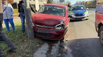 Wypadek przed pasami w Al. Piłsudskiego. Jedna osoba pod opieką medyków