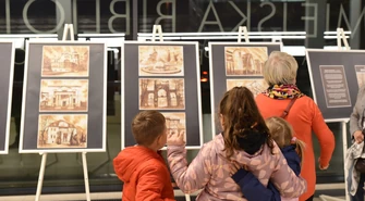 Sztuka pachnąca kawą – niezwykła wystawa Mariusza Gosławskiego w Mediatece 800-lecia