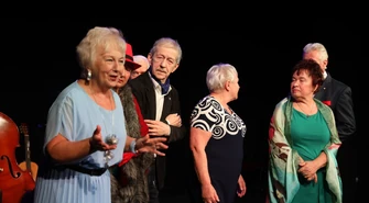 Kabaret Trzeciaki z Piotrkowa  z pierwszym miejscem w Przeglądzie Teatrów i Kabaretów Seniorów