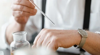 Sekrety trwałości zapachu – jak sprawić, by perfumy utrzymywały się dłużej?