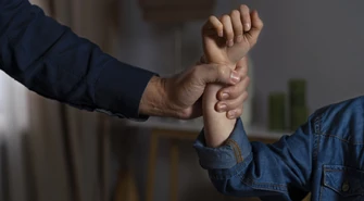 Międzypokoleniowa ścieżka transmisji przemocy w rodzinie