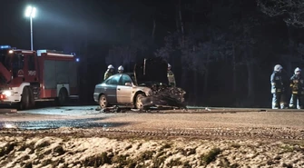 Czołowe zderzenie na DK12. Droga była  całkowicie zablokowana