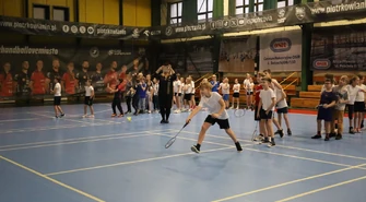 Gwiazdy badmintona prowadziły z dziećmi „Aktywną lekcję WF z OSiR”