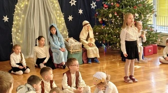 Jasełka w Przedszkolu Samorządowym nr 20 – świąteczna atmosfera i wzruszający występ najmłodszych