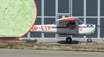 Piloci z Piotrkowa nie żegnają świąt. „Wylatali” choinkę na niebie