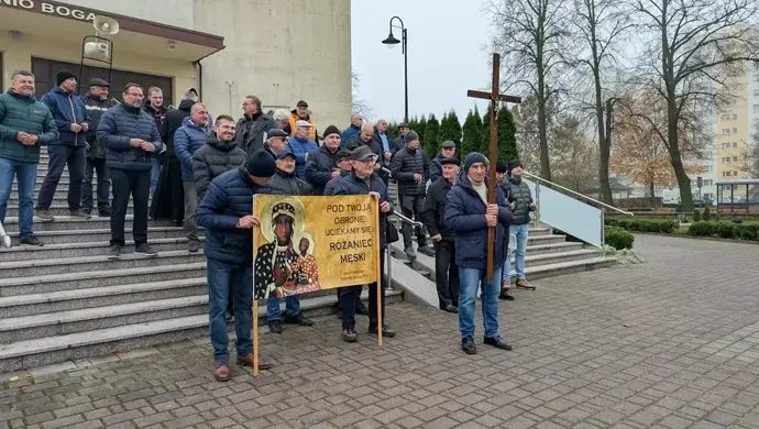 Noworoczny Męski Różaniec ulicami Piotrkowa Trybunalskiego 