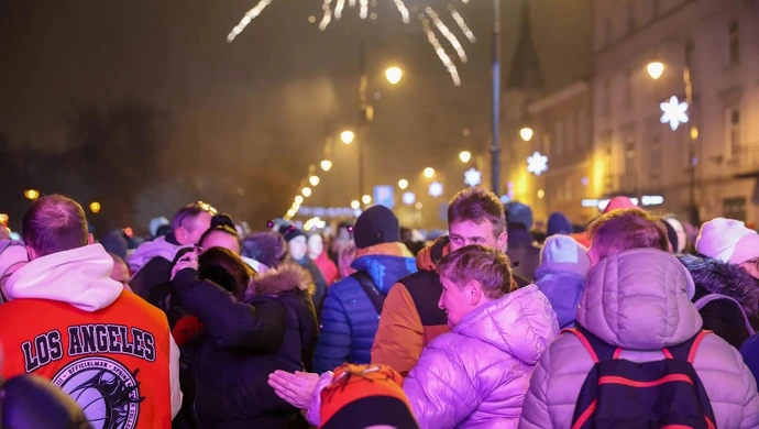Piotrkowianie podsumowują miniony rok i patrzą w przyszłość. Wspomnienia pełne emocji i ostrożne plany na nowy rok