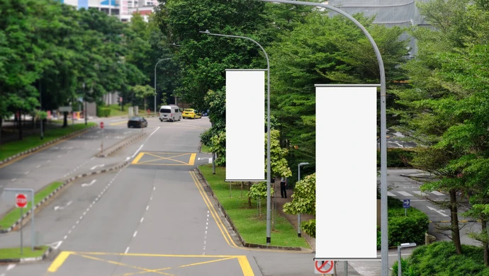 Skuteczna reklama zewnętrzna dla małych firm – banery reklamowe jako fundament widoczności