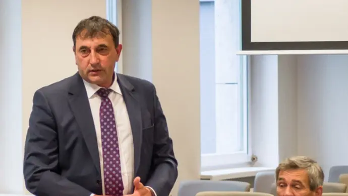  Kto rządzi w powiecie tomaszowskim? Stary czy nowy starosta?