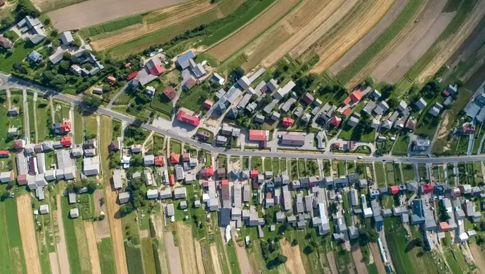 Rok 2025 w gminie Aleksandrów – inwestycje, rozwój i odpowiedzialne finanse