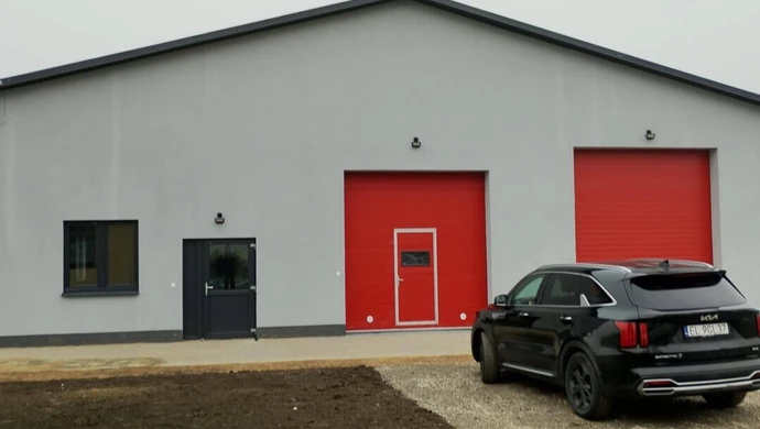 Rozbudowa budynku garażowego w Grabinej Woli zakończona