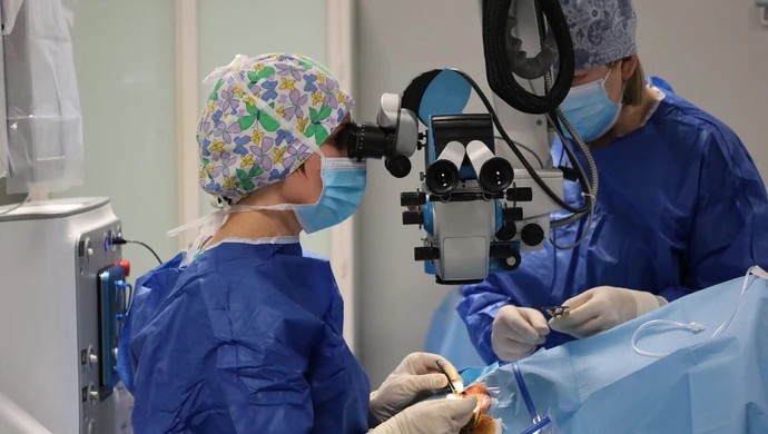 Jaskra nie boli, ale może odebrać wzrok. W Piotrkowie skutecznie leczą i operują pacjentów