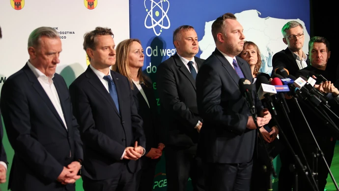 Nadzwyczajna sesja Sejmiku Województwa Łódzkiego. "TAK dla elektrowni jądrowej w Bełchatowie!"