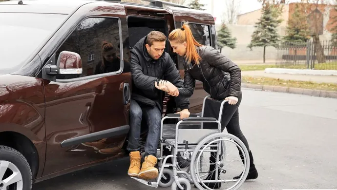 Bezpłatna platforma łączy osoby z niepełnosprawnościami i asystentów z Piotrkowa Trybunalskiego i okolic