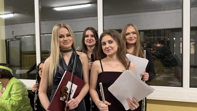 Piękny koncert karnawałowy w Akademii Piotrkowskiej. Aula wypełniona po brzegi