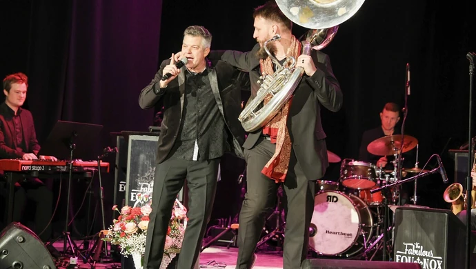 Takiego koncertu w Piotrkowie jeszcze nie było. Publiczność oszalała ZDJĘCIA