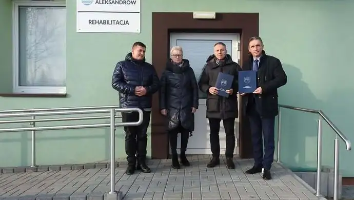 Gmina Aleksandrów podpisała umowę na realizację świadczeń rehabilitacyjnych dla mieszkańców