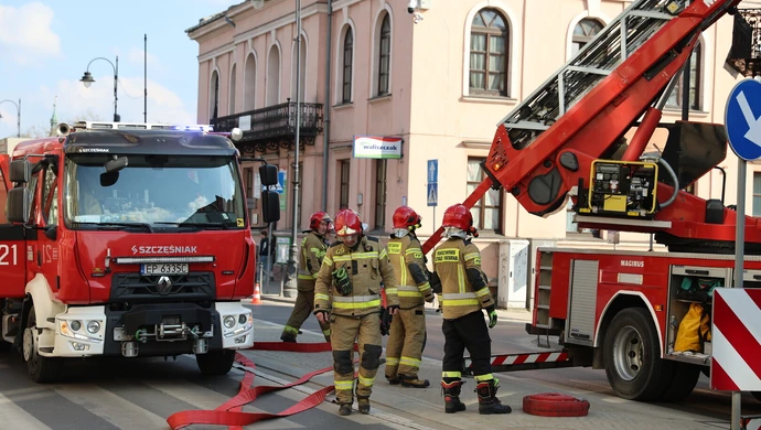 Pożar w kamienicy w centrum Piotrkowa