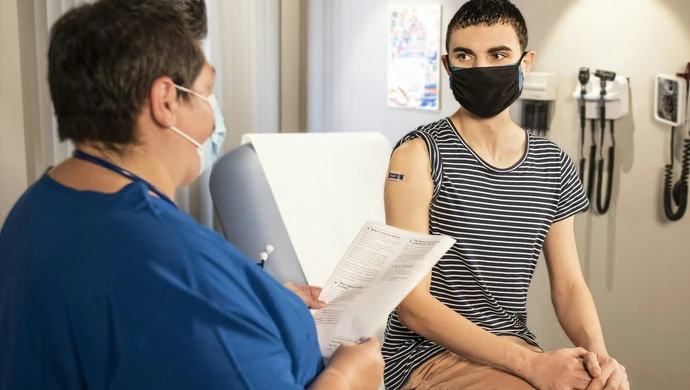 Od pierwszego objawu do decyzji specjalisty. Ile czasu traci pacjent w Piotrkowie i jak zoptymalizować ten proces?