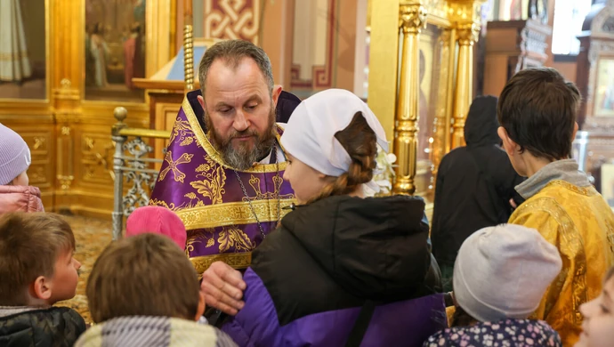 To koniec pewnej epoki w piotrkowskiej cerkwi. Ks. Jakimiuk odchodzi po 26 latach