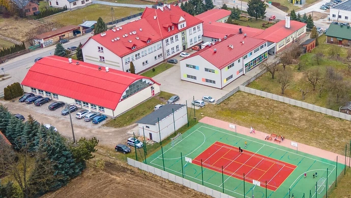 Szkoła w Czarnocinie przejdzie termomodernizację dzięki środkom z KPO