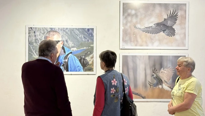 Pamięć zamknięta w kadrze. Wystawa fotografii Dariusza Ratajczyka