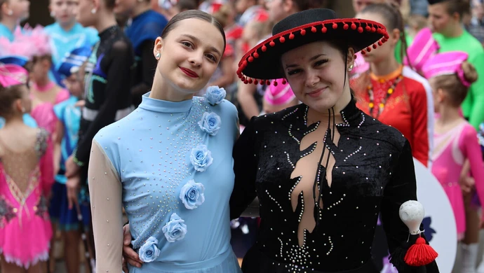 Sulejów w rytmie muzyki i tańca. Trwają Mistrzostwa Polski Środkowej Mażoretek