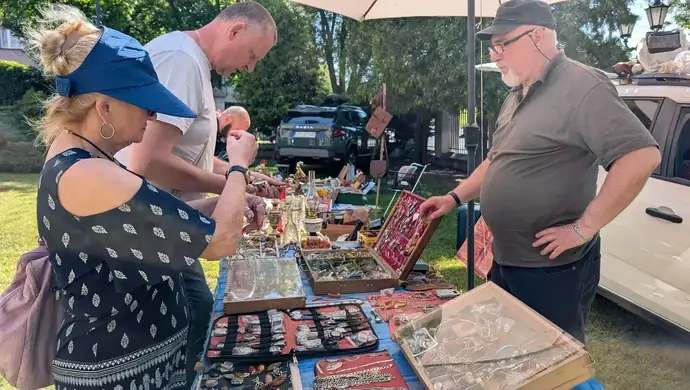XV Piotrkowska Giełda Staroci już 24 maja. Kolekcjonerzy ponownie spotkają się przy Zamku