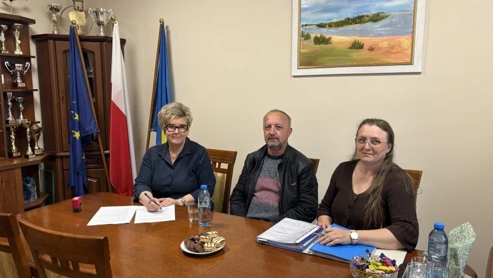 Podpisano umowę na przebudowę drogi w Bęczkowicach