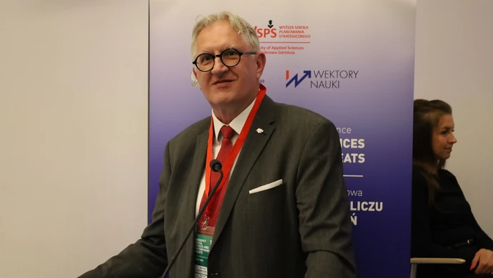 Eksperci dyskutują o wojnie i zagrożeniach dla Europy