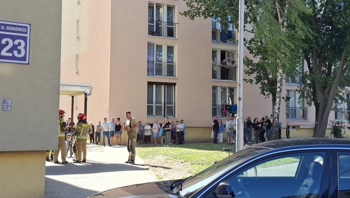 Wyciek gazu w wieżowcu. Mieszkańcy ewakuowani