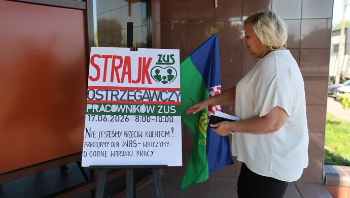 Strajk ostrzegawczy w ZUS. Pracownicy protestowali także w Piotrkowie Trybunalskim