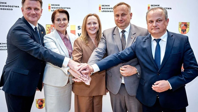 Zarząd Województwa Łódzkiego z absolutorium za wykonanie budżetu