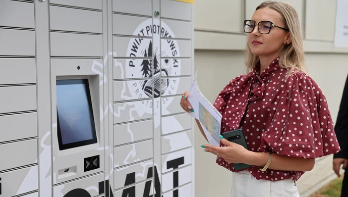 Powiatowe urzędomaty już działają. Dokumenty można odebrać także po godzinach pracy urzędu