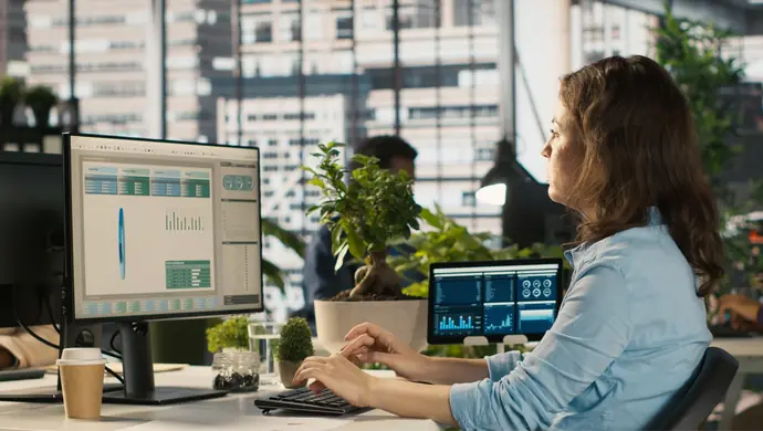 Najlepsze platformy CRM dla firm B2B w 2026 roku 
