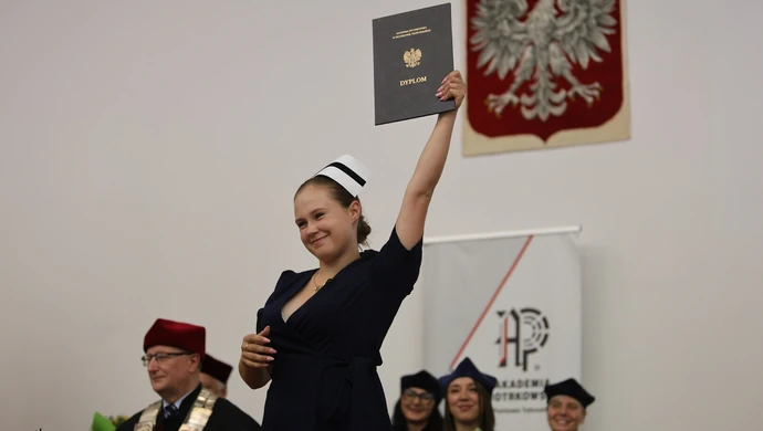     Tak wyglądało czepkowanie w Akademii Piotrkowskiej