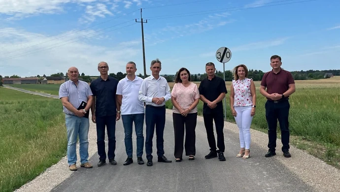 Zakończono pierwszy etap budowy drogi Wólka Skotnicka – Reczków Nowy