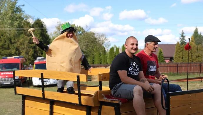 Parafialny Festiwal Pieczonego Ziemniaka w Lubieniu 2026. Menelaos gwiazdą wieczoru