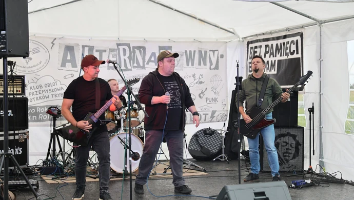 Alternatywa odleciała na lotnisku. Piotrkowski underground wrócił do gry