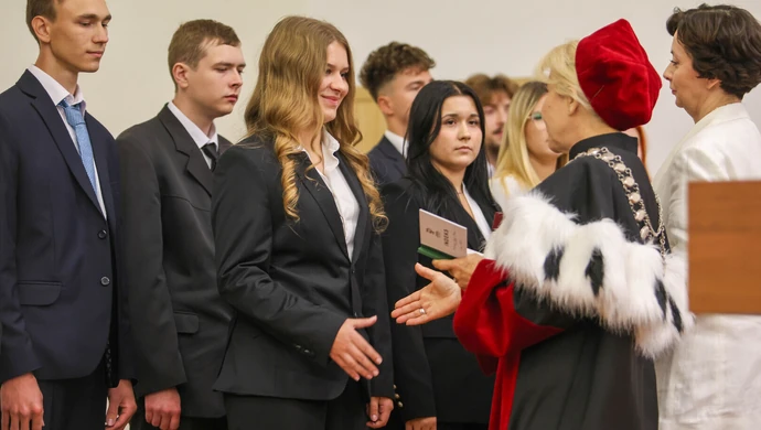 Studenci uroczyście rozpoczęli nowy rok w Akademii Piotrkowskiej ZDJĘCIA