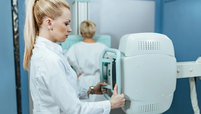 Październik miesiącem profilaktyki raka piersi. Mammobusy odwiedzą Piotrków i region