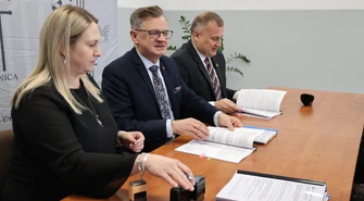 Ponad milion złotych dla szkół w Srocku, Jarostach i Babach