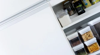 Czy istnieje sposób na niedrogi remont kuchni?