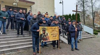 Męski Różaniec w Piotrkowie Trybunalskim w pierwszą sobotę lutego 