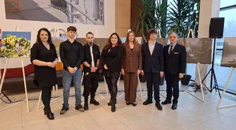 Fotografia jako sposób patrzenia na świat. Wernisaż uczniów i absolwentów „Ekonomika” w Mediatece