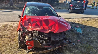 Trzy osoby ranne w wypadku pod Piotrkowem